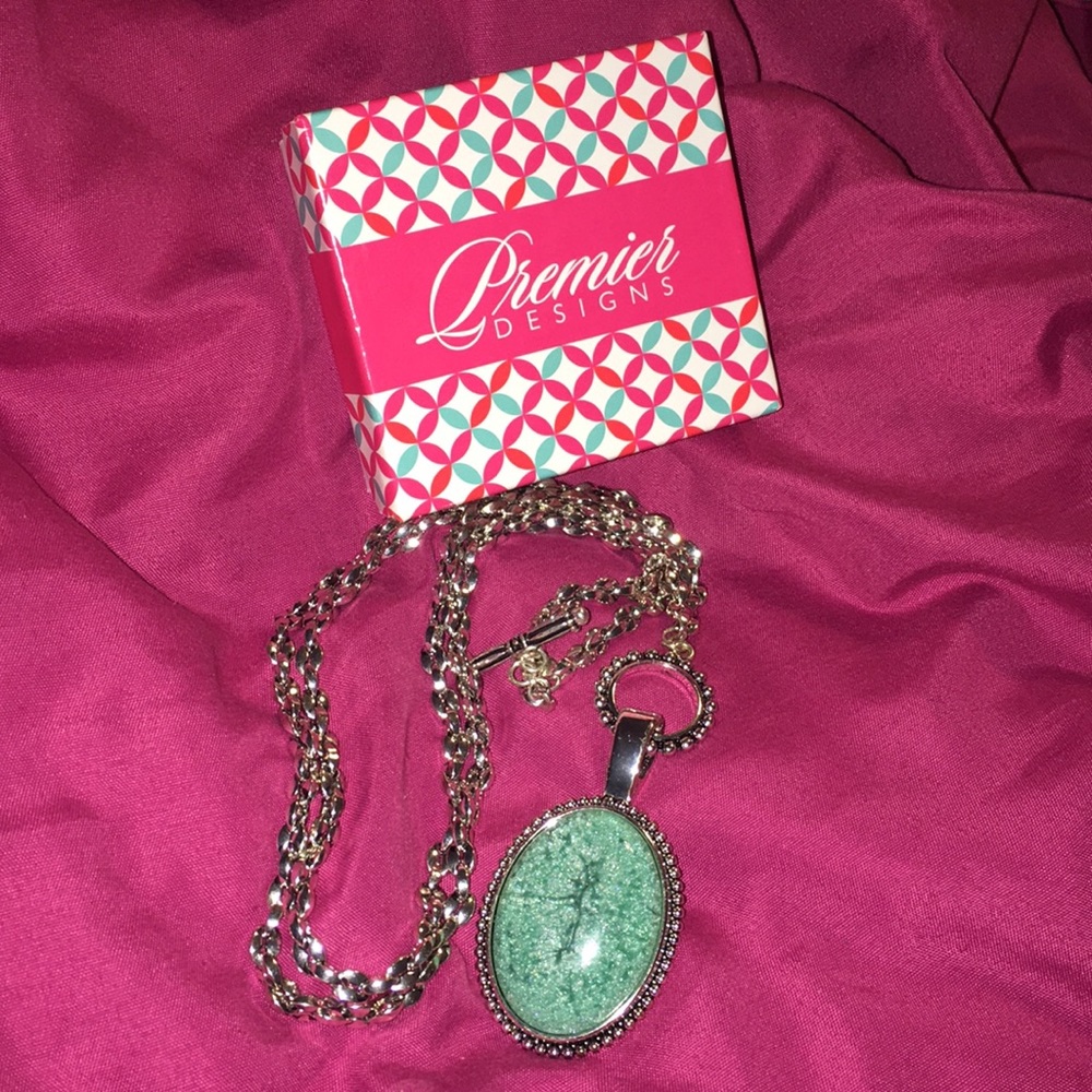 Premier Designs necklace